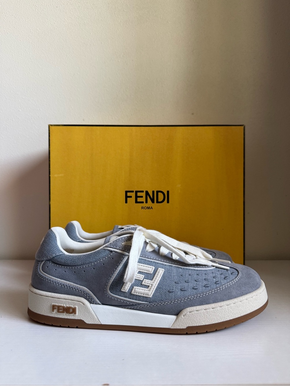 NIB Fendi Light Blue/White Logo Denim Suede Low-Top Sneakers 39.5